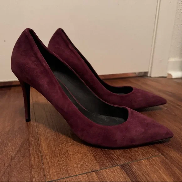 Theory Braxia Suede Pumps - Size 39 - Maroon - Picture 4 of 11